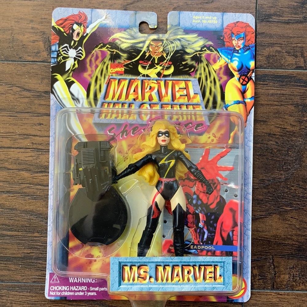 Toy Biz Marvel “She-Force” Ms. Marvel Action Fig